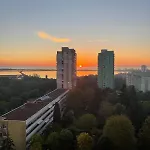 Zornitsa With Sea View And Free Parking Апартамент Бургас