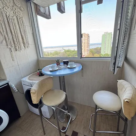 Zornitsa With Sea View And Free Parking Lejlighed
