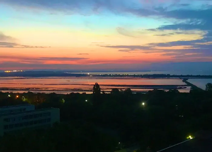 Апартамент Zornitsa View Бургас