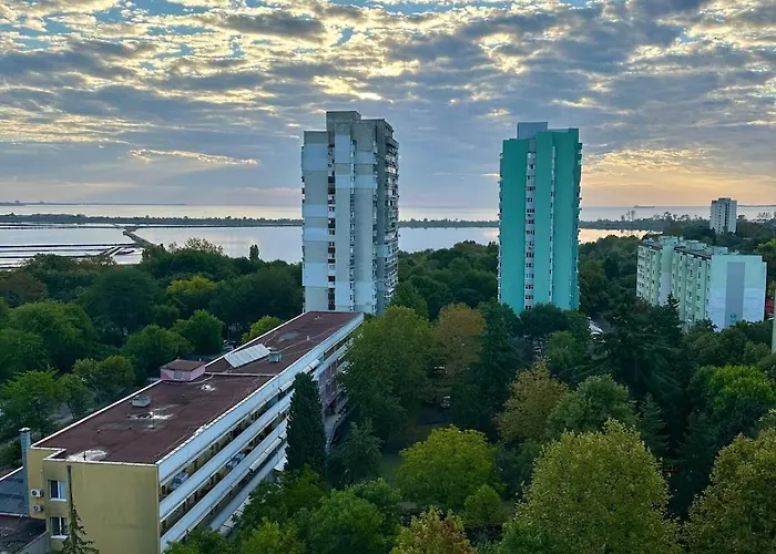 Апартамент Zornitsa View *